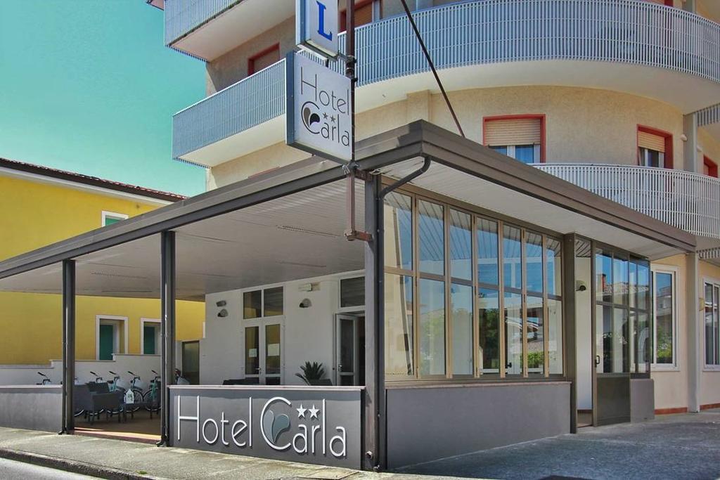 Hotel Carla Ліньяно-Сабб'ядоро Екстер'єр фото